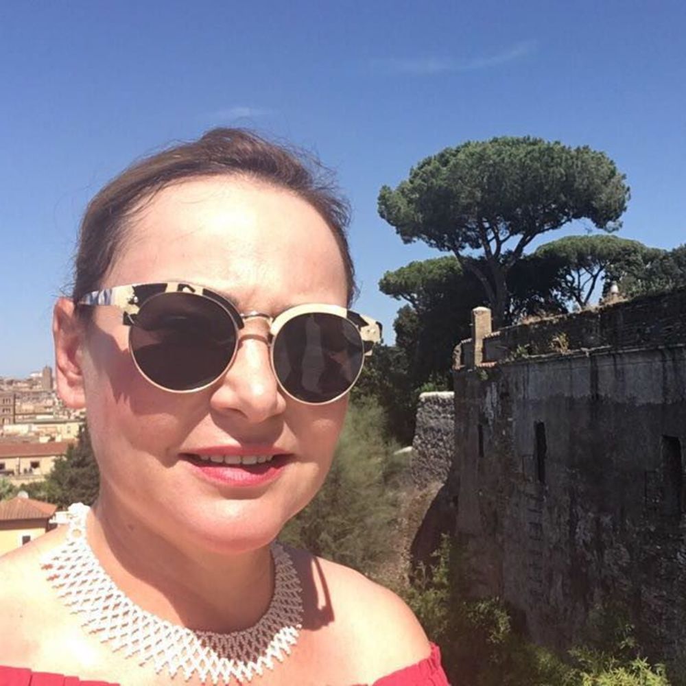 Meet your Posher, Yelena